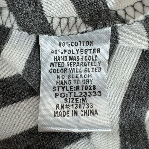 UMGEE Striped Crochet Lace Shoulder Tee Shirt Dress Gray Ivory Medium - Picture 9 of 11